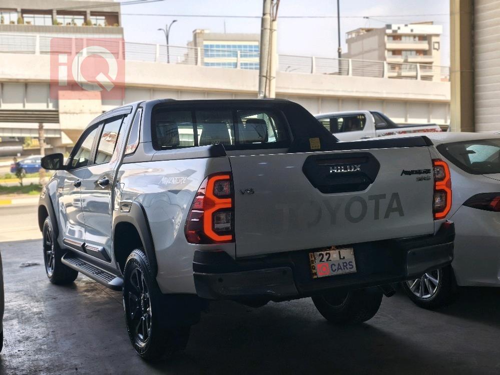 تويوتا هايلوكس